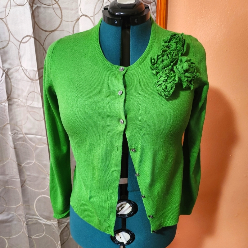 New York & Co green button-up sweater - Large